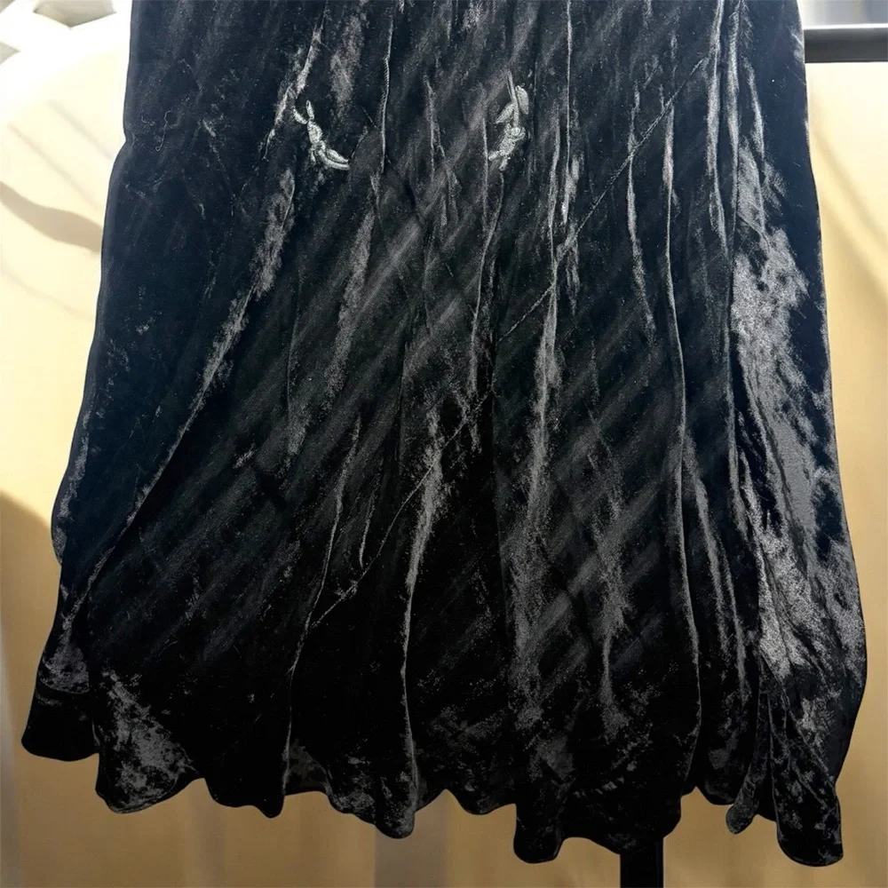 VTG Nostalgia Embroidered Velvet Black Maxi Cocktail Sheath Dress - Large - Picture 9 of 9